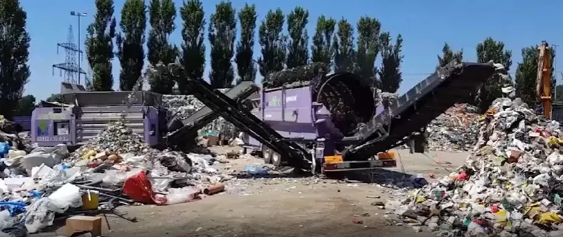 Deșeuri de plastic transformate în combustibil pentru avioane