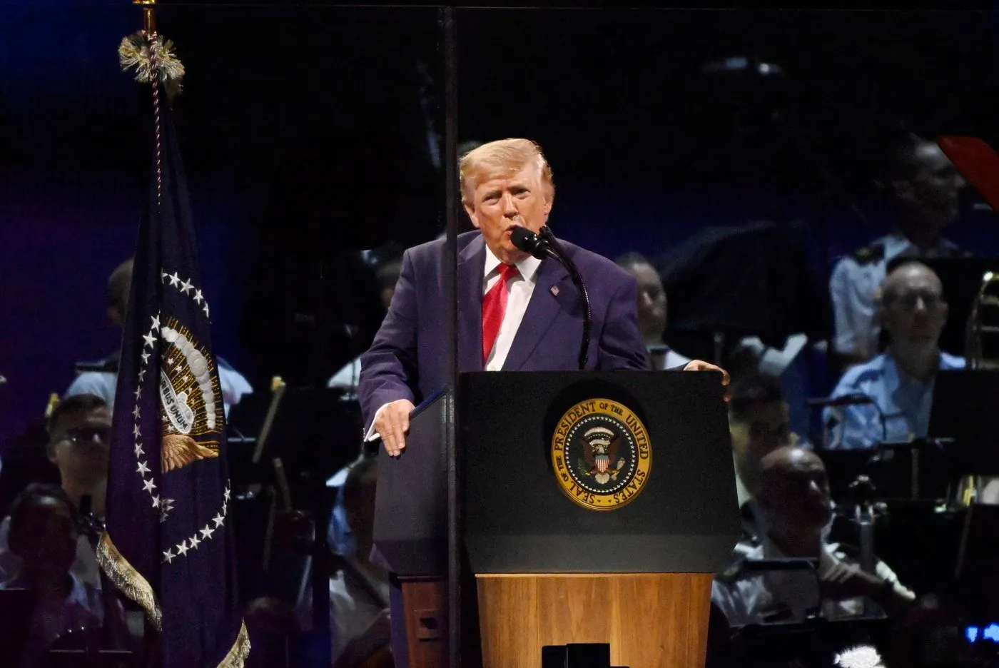 Donald Trump, discurs sub amenințarea furtunii severe: „Visul american s-a întors. Nu veți mai avea fraude electorale" - VIDEO