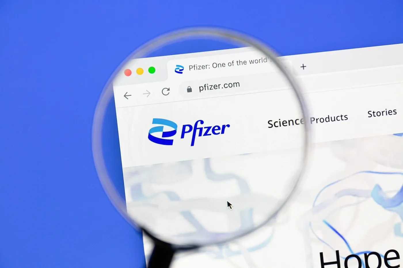 Pfizer vine cu o nouă invenție. Medicamentul care ar putea reda culoarea pielii a trecut de o etapă importantă a studiilor