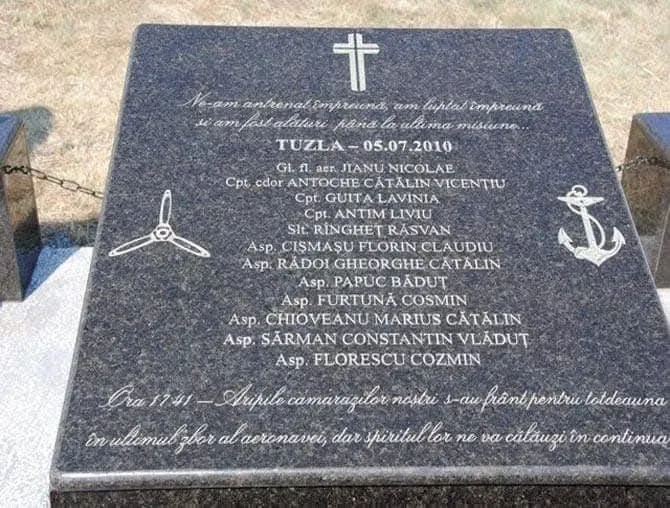 16 ani de la tragedie aviatică de la Tuzla. Omagiu adus celor 12 militarii căzuți la datorie