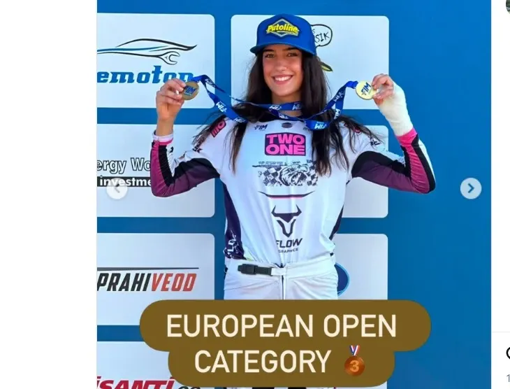 O româncă de 14 ani, campioană europeană la motocross