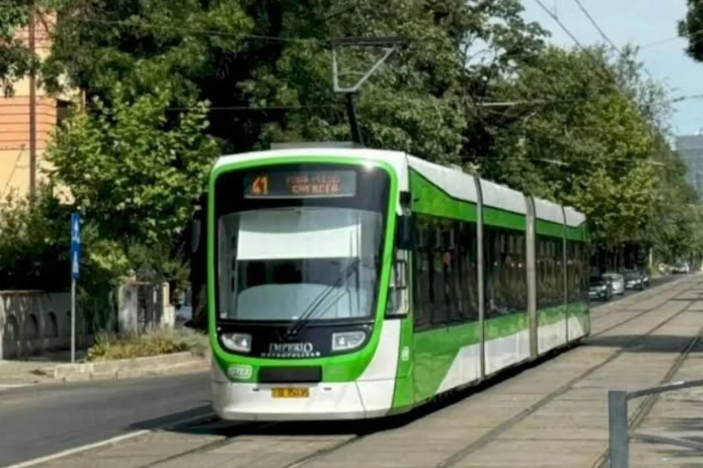 Circulația tramvaielor pe linia 41 a fost reluată. Linia navetă de autobuze 641, menținută până la reluarea ritmicității 