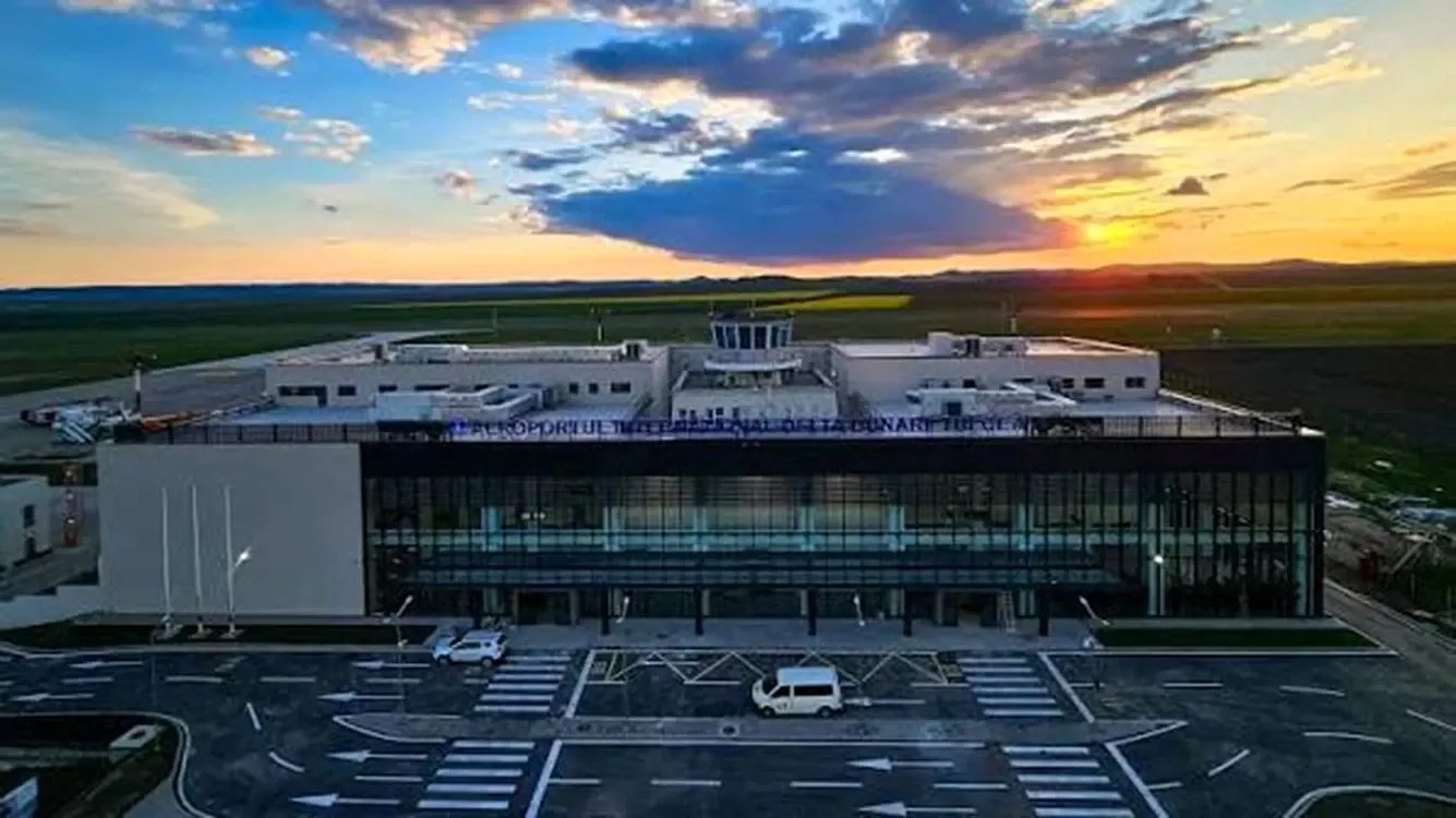 După doar 38 de pasageri în cinci luni, cel mai pustiu aeroport din România face angajări și investiții de milioane