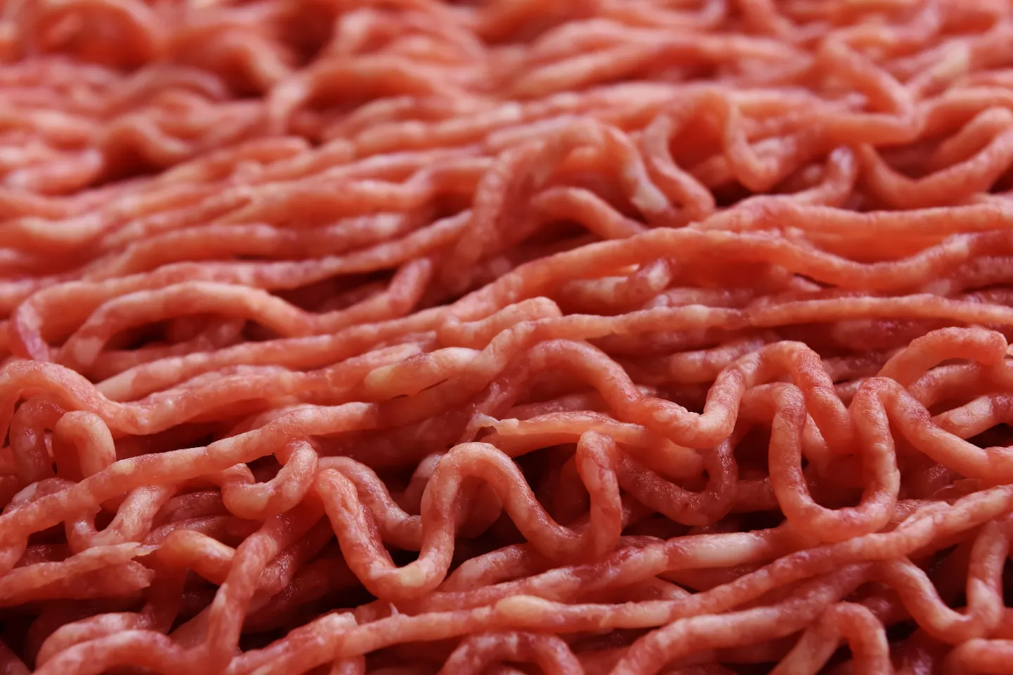 Orașul în care reclamele la carne au fost interzise. Măsura este mai aproape de România decât pare
