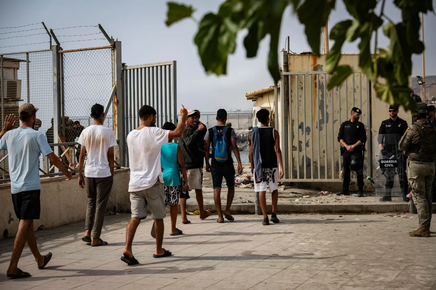 UE, reuniune de urgență din cauza crizei migranților din Spania. Nicușor Dan a semnat scrisoarea