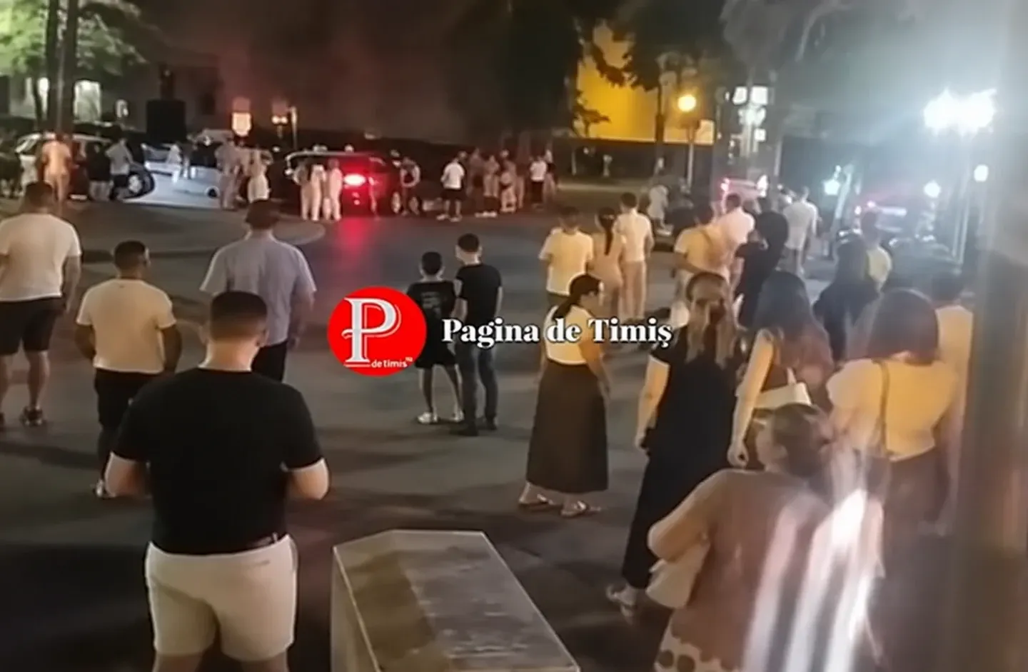 Scandal monstru în centrul Timișoarei: două clanuri s-au luat la bătaie. Nouă persoane, audiate şi amendate 