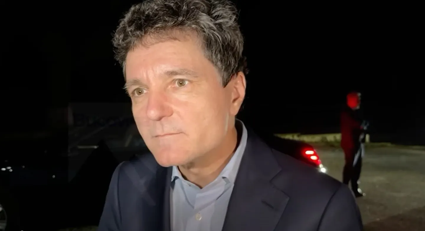În drumul către întâlnirea cu Zelenski, Nicușor Dan s-a oprit la Mânăstirea Dragomirna din Suceva VIDEO