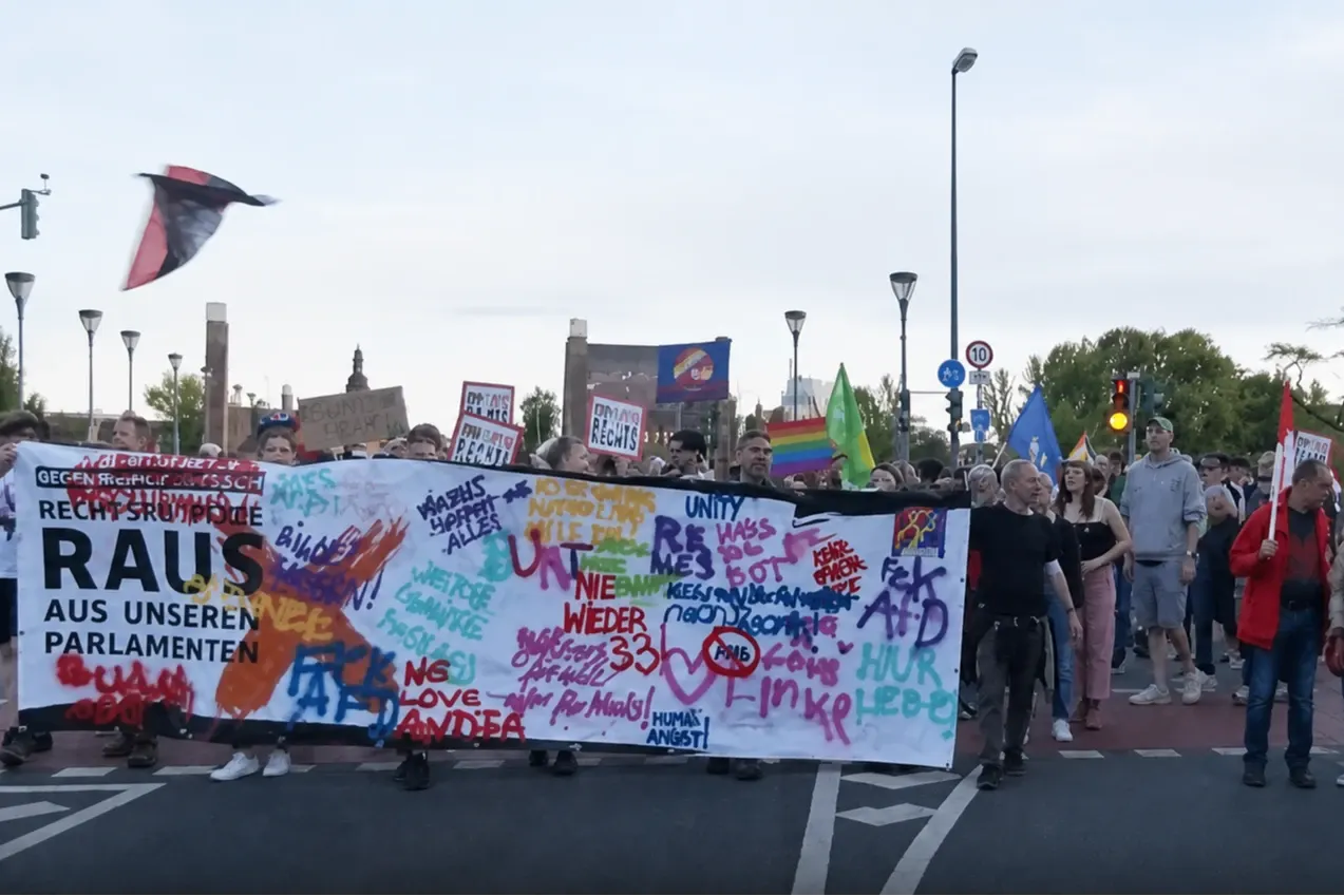 Proteste de amploare după victoria AfD. Mii de protestatari, mobilizați de partidele puterii