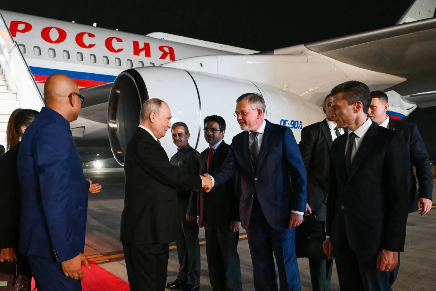 Vladimir Putin a ajuns în India pentru summitul BRICS. Întâlniri cu Modi și Pezeshkian - agenda discuțiilor