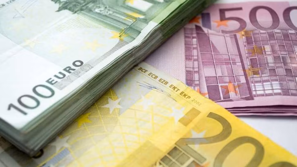 Euro atinge un nou record istoric! Curs BNR 5 mai 2026: Leul se prăbușește în ziua moțiunii de cenzură