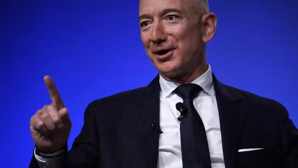 Jeff Bezos propune eliminarea impozitului pentru americanii cu venituri mici și medii