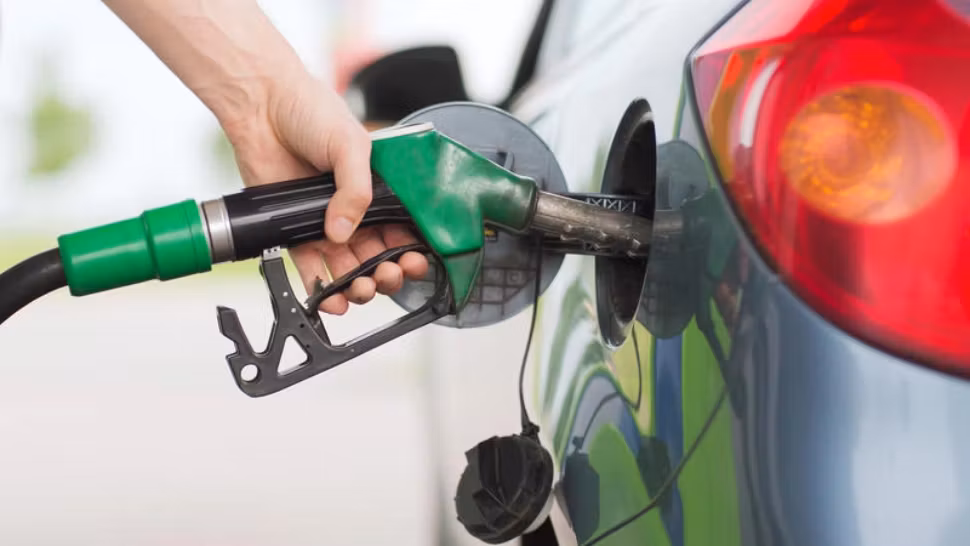 Noi scumpiri la pompă: motorina costă aproape 9,70 lei/litru. Ce îî așteaptă pe șoferi în această vară
