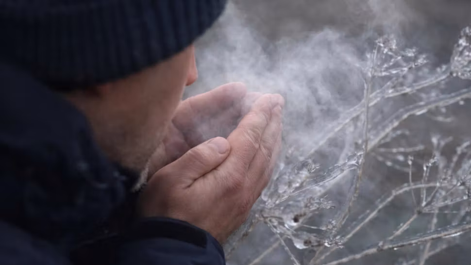 Vremea se schimbă radical chiar înainte de minivacanța de 1 Mai. Val polar peste România: De luni, temperaturile scad drastic