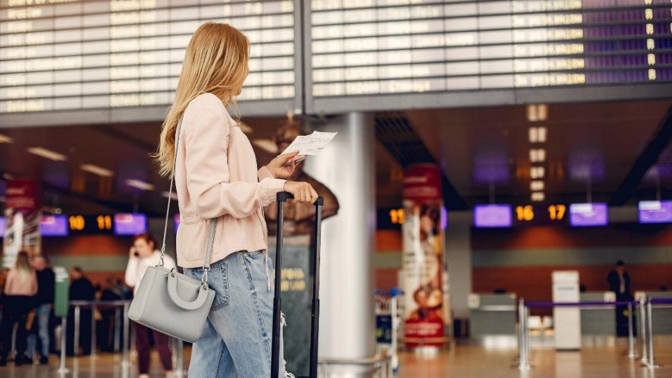 Vești importante pentru cei care călătoresc cu avionul. Guvernul a luat decizia care schimbă experiența din aeroport pentru milioane de români