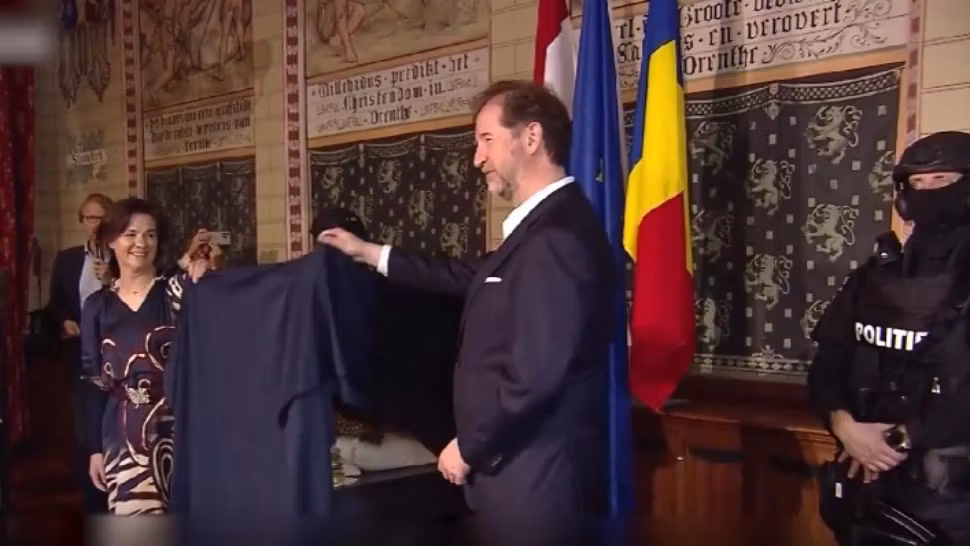 Coiful de la Coțofenești și cele două brățări, readuse în țară. Repatrierea tezaurului scoate la iveală probleme grave