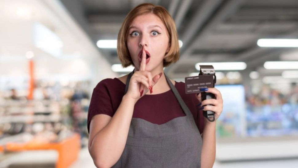 Cum a reușit o casieră dintr-un mare magazin de bricolaj să fure 130.000 de euro, timp de ani întregi
