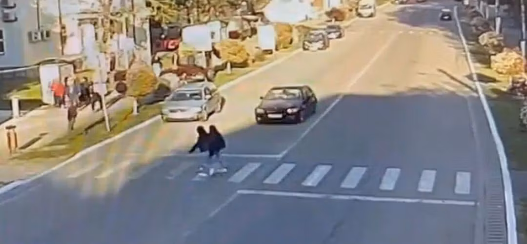 Adolescentă de 16 ani, spulberată pe o trecere de pietoni din Timiș