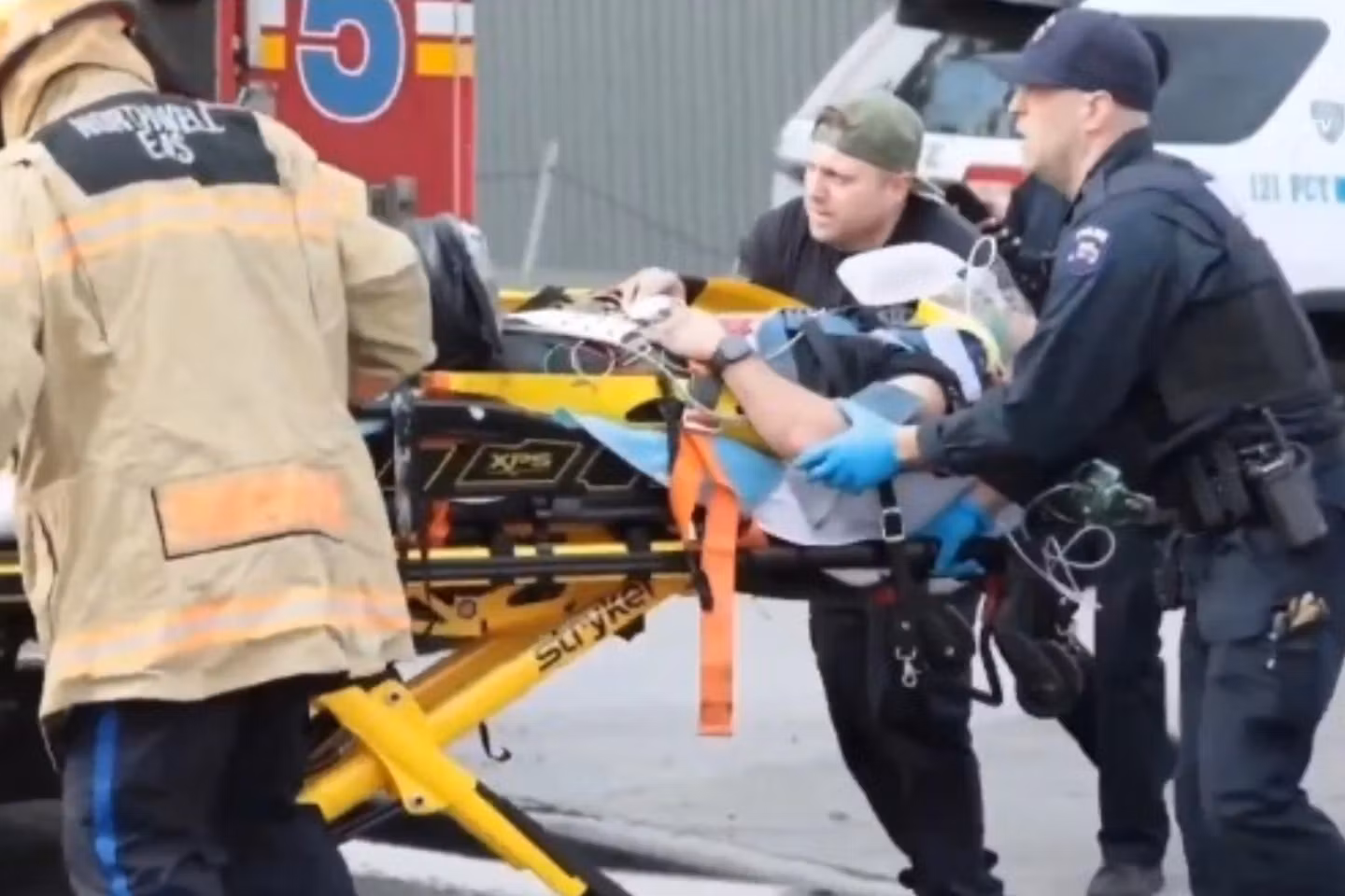 Explozie puternică într-un doc naval din New York. O persoană a fost rănită și alte 36 au fost rănite 