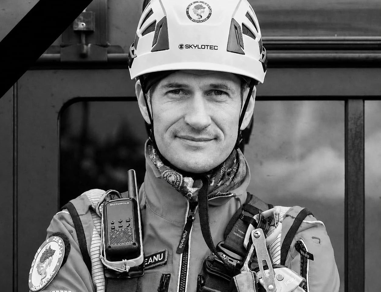 Locotenent-colonel ISU Brașov, mort în avalanșa din Bucegi. Cine era Dan Colniceanu, alpinistul surprins de zăpadă pe Valea Coștilei