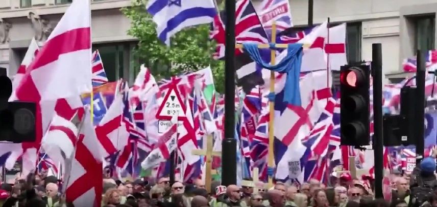 Premierul Marii Britanii, la un pas să demisioneze