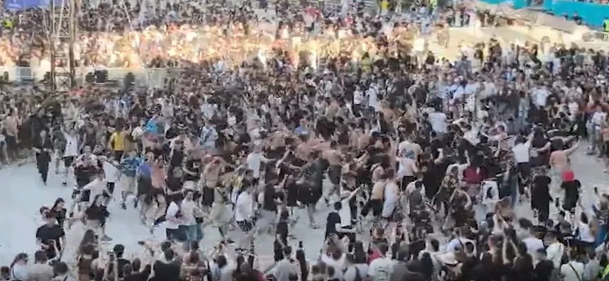 Imaginile momentului de la concertul lui Max Korzh de pe Arena Națională. Poliția este în alertă - VIDEO
