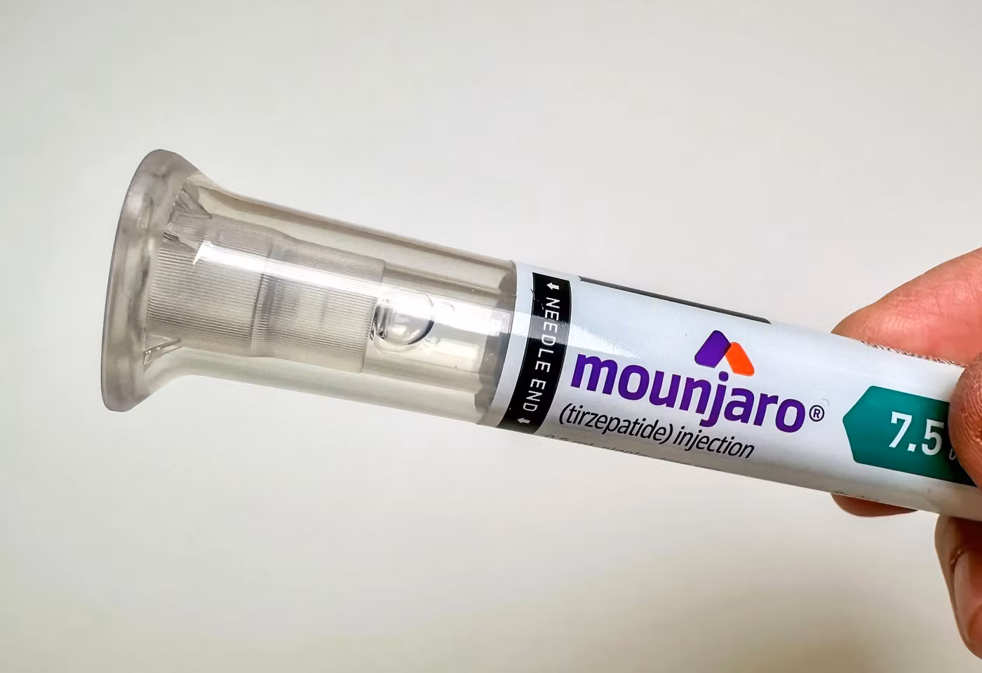 Escrocheria „Mounjaro” ia amploare în România. Avertisment despre produse de slăbit false vândute online