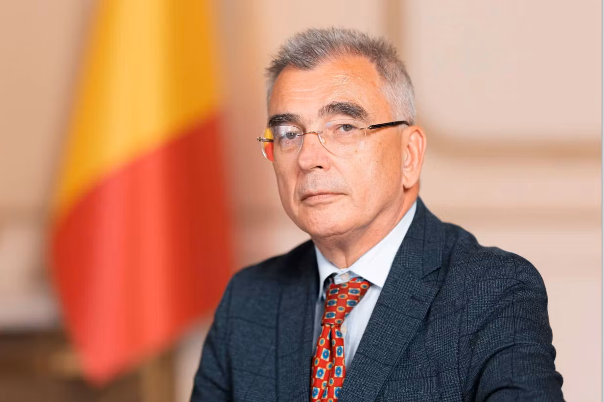 Petrișor Peiu (liderul senatorilor AUR): „INS confirmă eșecul guvernului Bolojan și motivele pentru care AUR a depus moțiune de cenzură”
