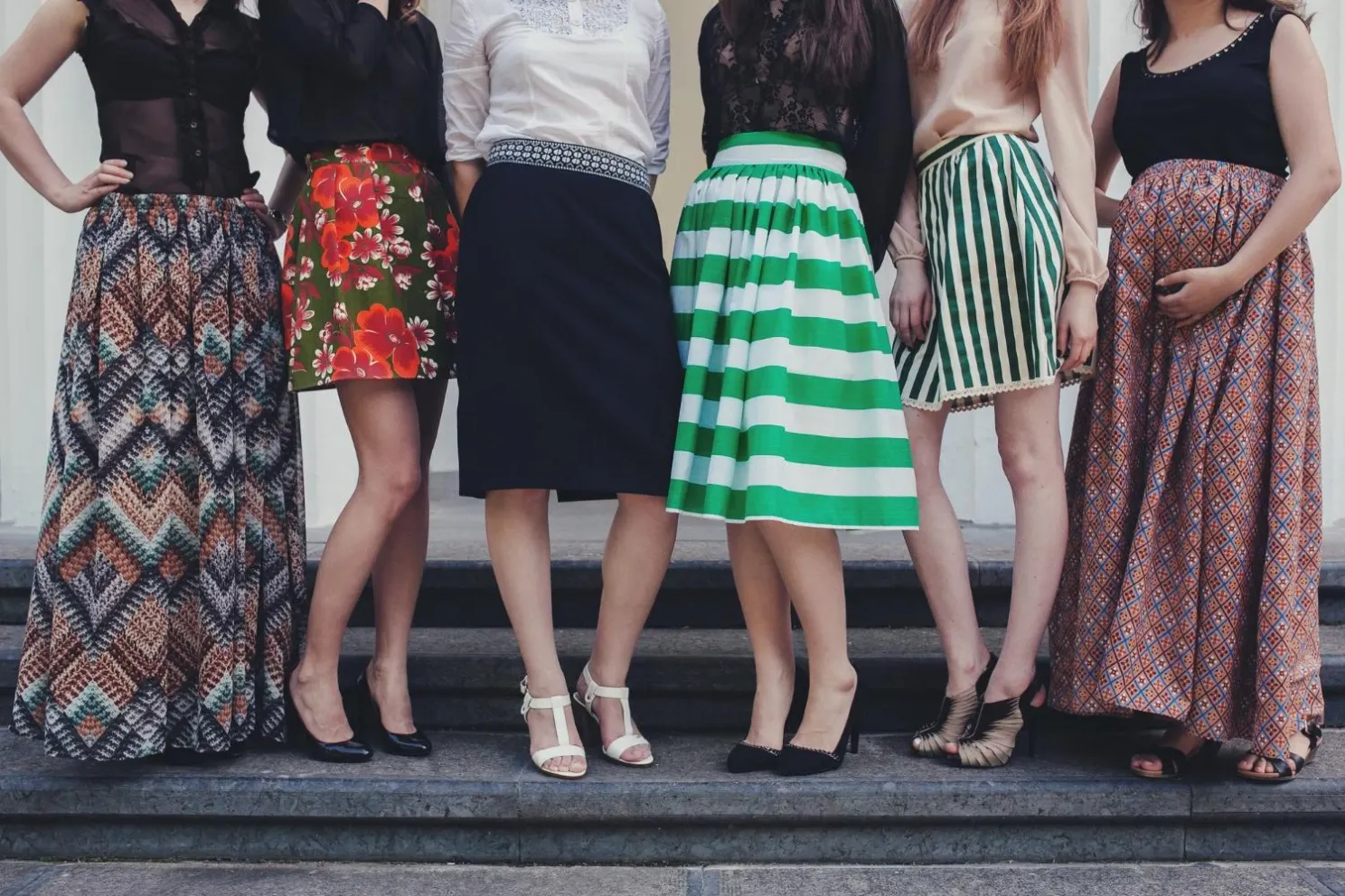 Mini, midi sau maxi? Cum alegi lungimea fustei evazate în funcție de statură?
