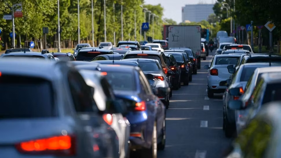 Trafic restricționat în Capitală. Pe ce artere nu se va putea circula cu autoturismul - HARTA