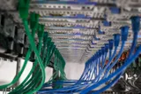 Contractele din Programul SAFE aduc în prim-plan un operator IT cu un istoric extins de colaborări cu instituțiile statului