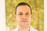 Dr. Radu Țincu: „Politicul sacrifică populația”. Medicul cere criterii de performanță și condamnă soluțiile „de avarie”