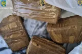 Captură de droguri pe Autostrada A1: un kilogram de cocaină, găsit într-un compartiment ascuns al unei mașini