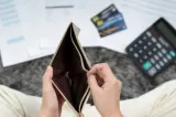 Românii spun că banii nu le mai ajung pentru alimente, facturi și medicamente: „Au votat cu cine nu trebuie!”