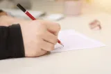 Start pentru Evaluarea Națională: aproape 150.000 de elevi intră astăzi în examenul care decide admiterea la liceu