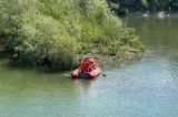  Incident tragic în municipiul Târgu Jiu. Un copil de doi ani a murit după ce s-a înecat în râul din spatele casei