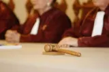 CCR dezbate joi conflictul dintre Guvern și ÎCCJ pe plata restanțelor salariale ale magistraților