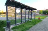Valul de căldură face noi victime: femeie de 75 de ani, dusă la spital după ce a leșinat în stația de autobuz, la Iași