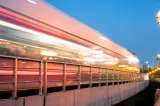 Ideea elvețiană care cucerește lumea: Cum pot șinele de tren să producă energie și de ce tot mai multe țări adoptă soluția
