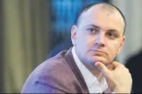 Oamenii lui Ghiță, mufați la banii împrumutați pentru înarmare. Caracatița care a pus stăpânire pe miliardele pentru arme