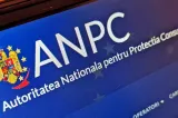 A plouat cu amenzi pe litoralul românesc după raziile ANPC. Mucegai, produse expirate și ulei refolosit la nesfârși