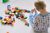 Fetiță de 3 ani, moartă după ce a rămas prinsă într-o bucătărie de jucărie, în Florida
