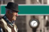 Mii de români, în pericol la pensie. Ce faci dacă ai pierdut cartea de muncă și cum îți dovedești vechimea