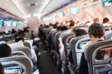 Zbor de coșmar transformat în misiune de salvare. Cum a aterizat un avion lovit de trăsnet în plină furtună VIDEO
