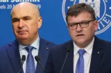 Atac dur la Bolojan după ieftinirea carburanților: „PSD a scris legea. Dumneavoastră ați scris discursul de după”