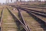 Șoferi blocați între bariere la trecerea de cale ferată Petricani. CFR a sesizat Poliția