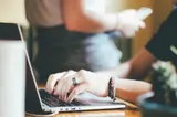 Calculatoarele și laptopurile s-ar putea scumpi din nou, pe fondul unei decizii Microsoft