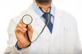 A terminat Medicina, dar lucrează în construcții. Povestea incredibilă a unui medic din Tulcea care nu se poate angaja la spitalul cu deficit de personal