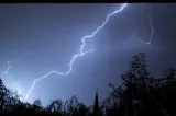 ANM a emis mai multe avertizări nowcasting de vreme severă. Cod roșu de furtuni violente în mai multe județe din România