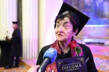 La 90 de ani și-a împlinit visul. A absolvit facultatea după o așteptare de peste 70 de ani: "Mai bine mai târziu decât niciodată"
