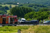 Pompierii intervin de urgență pe A1, după un accident produs între trei mașini pe sensul Pitești - Curtea de Argeș. Două persoane, încarcerate